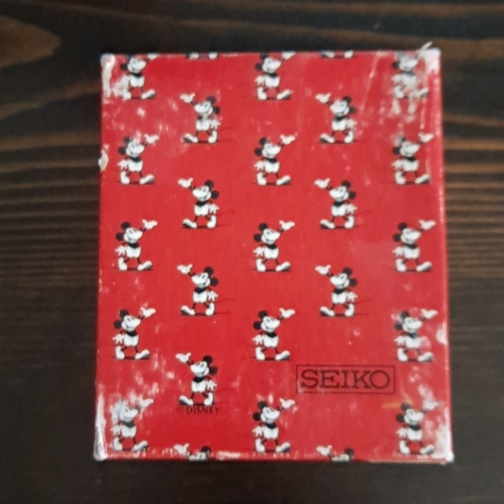 ❌SOLD❌Vintage Seiko 60th Mickey watch leather watch band - Picture 6 of 6
